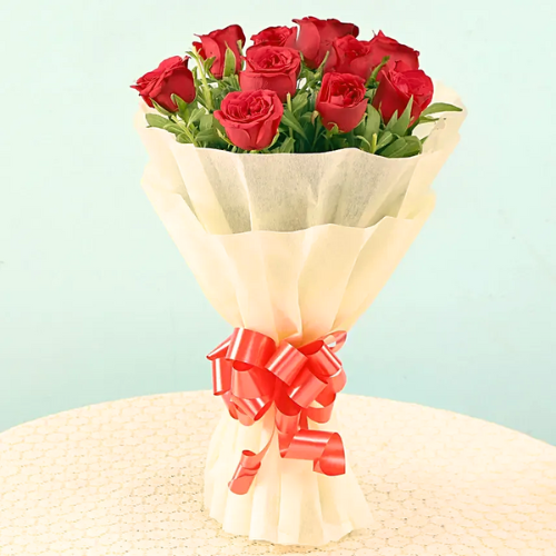 velvety-red-roses-bouquet